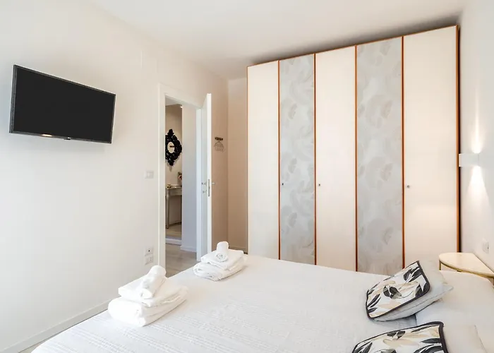Апартаменты Attico Bellavista - Лукка